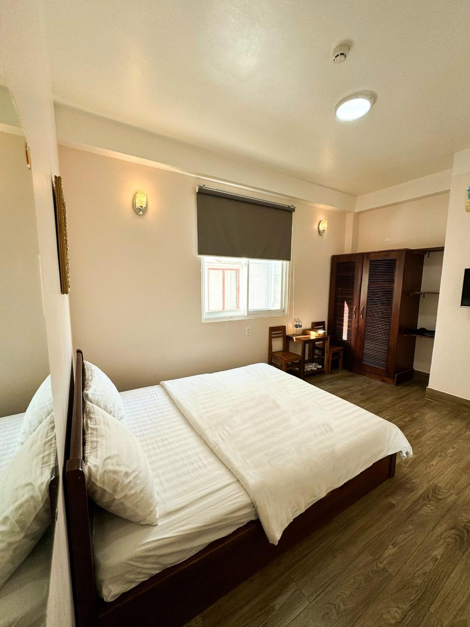 Minh Trang Motel Chau Doc Buitenkant foto
