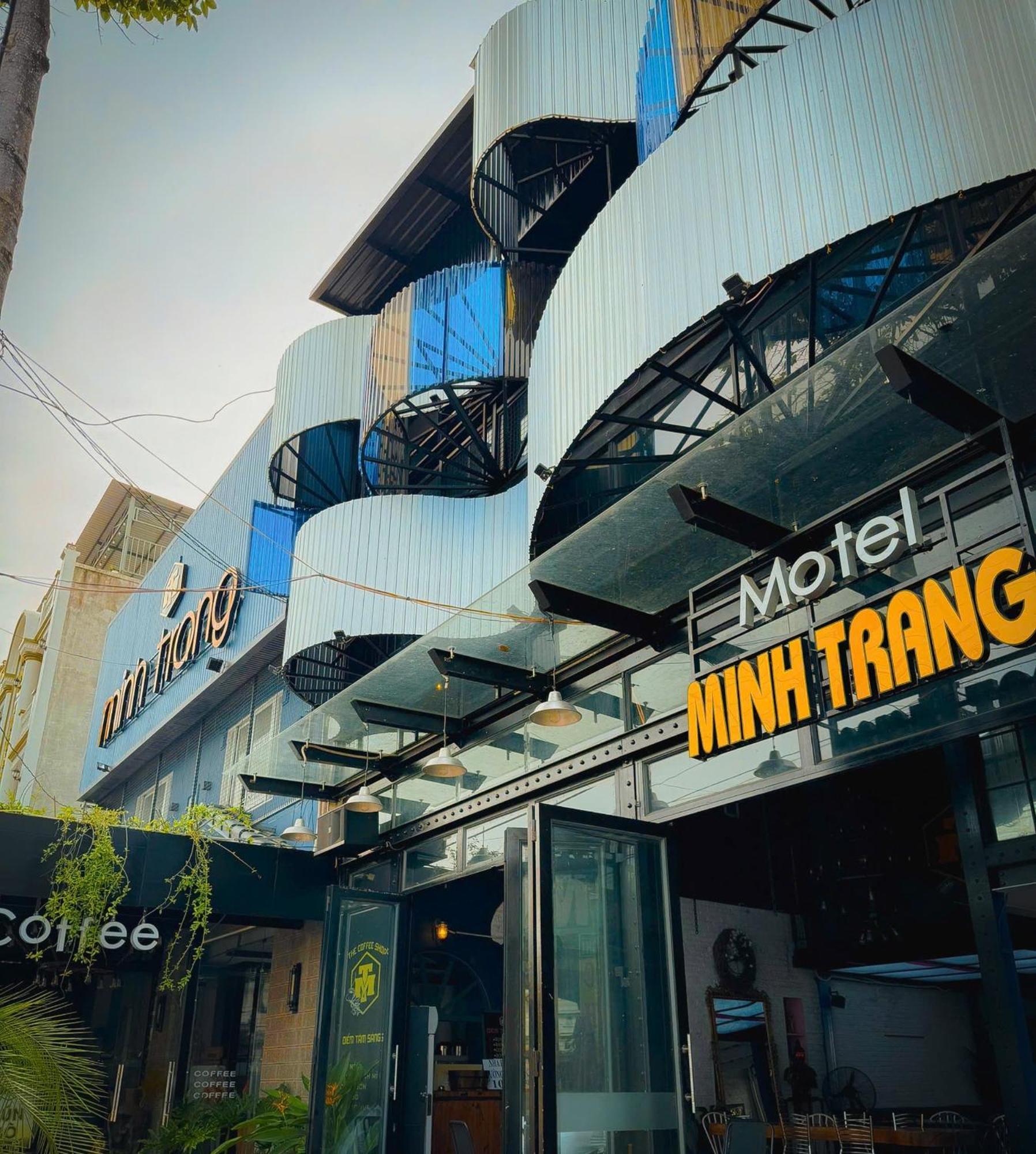 Minh Trang Motel Chau Doc Buitenkant foto