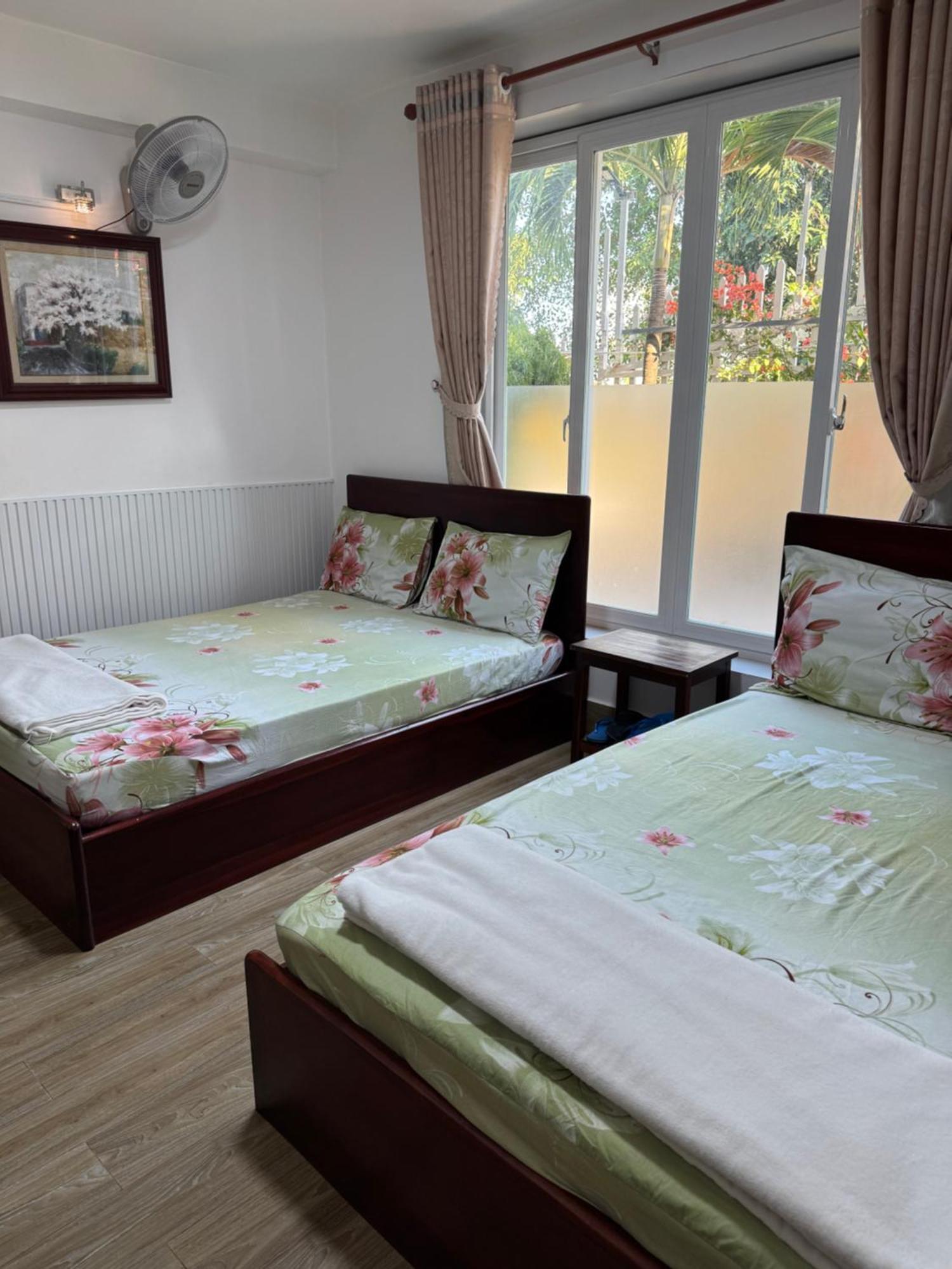 Minh Trang Motel Chau Doc Buitenkant foto