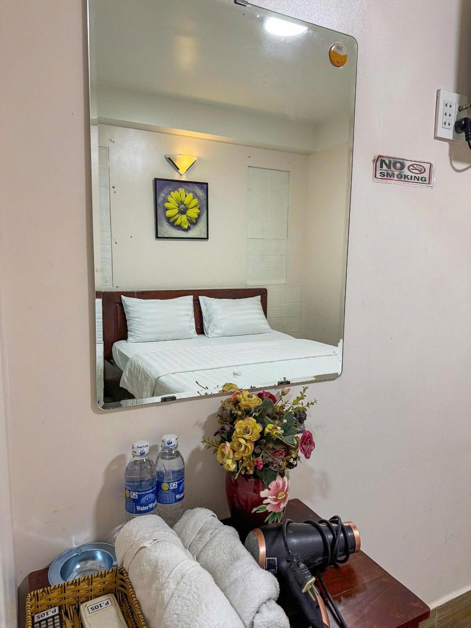 Minh Trang Motel Chau Doc Buitenkant foto